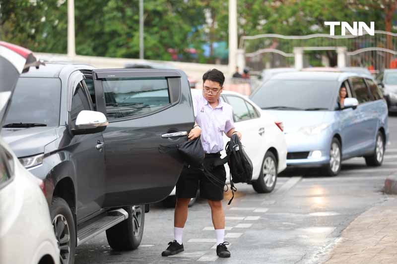 รถติดแต่เช้า รับเปิดเทอมวันแรก ปีการศึกษา 2567 รถติดแต่เช้า รับเปิดเทอมวันแรก ปีการศึกษา 2567