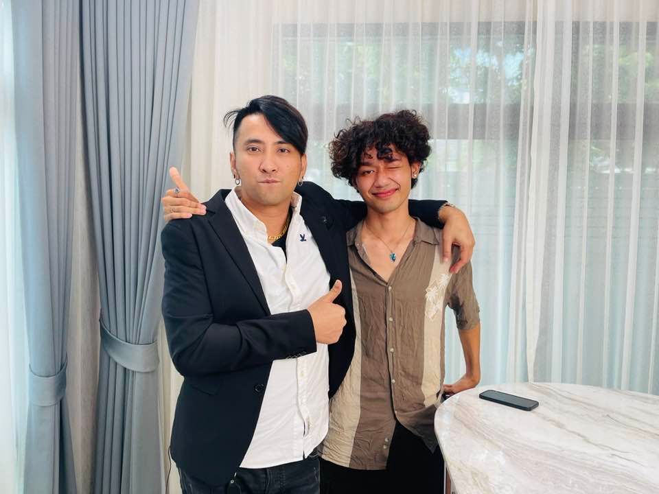 ชาวเน็ตแห่คอมเมนต์ บอล เชิญยิ้ม เปิดตัวเด็กปั้นคนใหม่ ชาวเน็ตแห่คอมเมนต์ บอล เชิญยิ้ม เปิดตัวเด็กปั้นคนใหม่