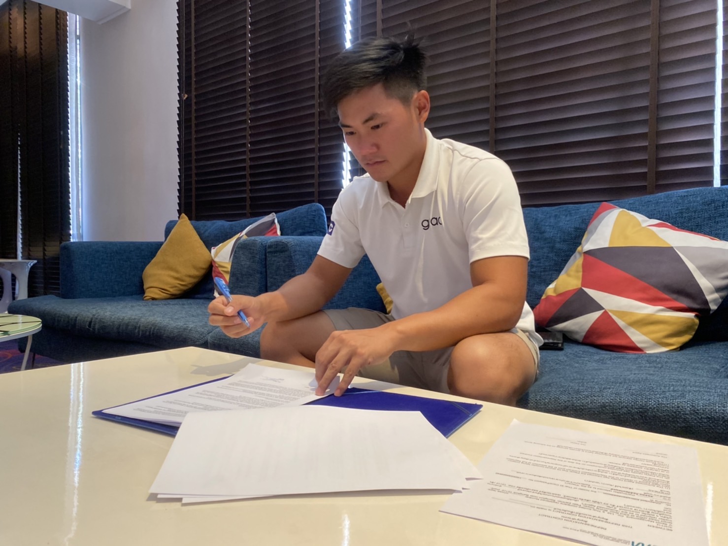 'โปรสมาร์ท ชยุตพล' เซ็นสัญญาเข้าสังกัด 'วีสปอร์ตฯ' มุ่งสู่เส้นทางอาชีพที่มั่นคง