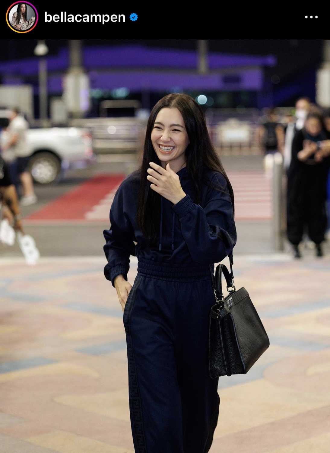 มัดรวมคนดัง แอน - กลัฟ - เบลล่า บินลัดฟ้าร่วมชมแฟชั่นโชว์ที่มิลาน มัดรวมคนดัง แอน - กลัฟ - เบลล่า บินลัดฟ้าร่วมชมแฟชั่นโชว์ที่มิลาน