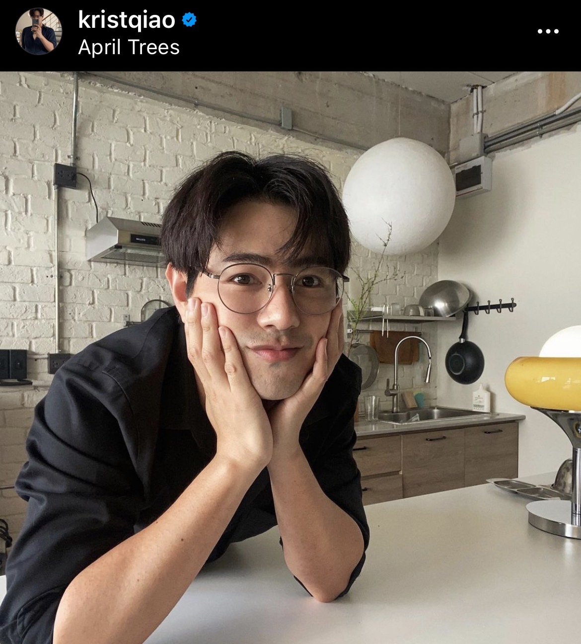 เต็งหนึ่ง คณิศ เป็นคนทำเค้กชิ้นนี้ ให้ ลิซ่า ในวันเกิด เต็งหนึ่ง คณิศ เป็นคนทำเค้กชิ้นนี้ ให้ ลิซ่า ในวันเกิด