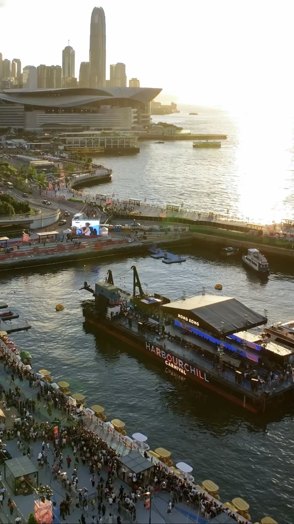 ไทแทน ศิลปินไทยหนึ่งเดียวบนเวที 2023 Harbour Chill Carnival ที่ฮ่องกง 