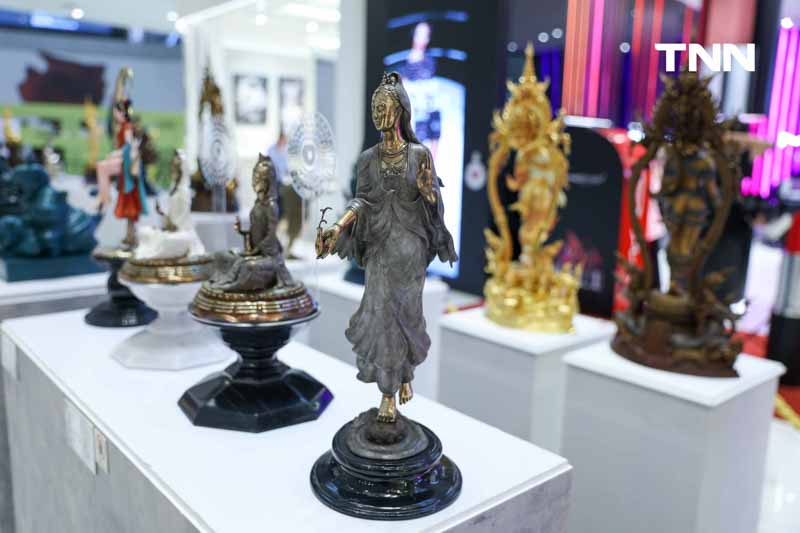 ไอคอนสยาม หลอมรวมเอกลักษณ์วิถีไทยร่วมส่งเสริมผลงานศิลปินไทยและต่างประเทศ ไอคอนสยาม หลอมรวมเอกลักษณ์วิถีไทยร่วมส่งเสริมผลงานศิลปินไทยและต่างประเทศ