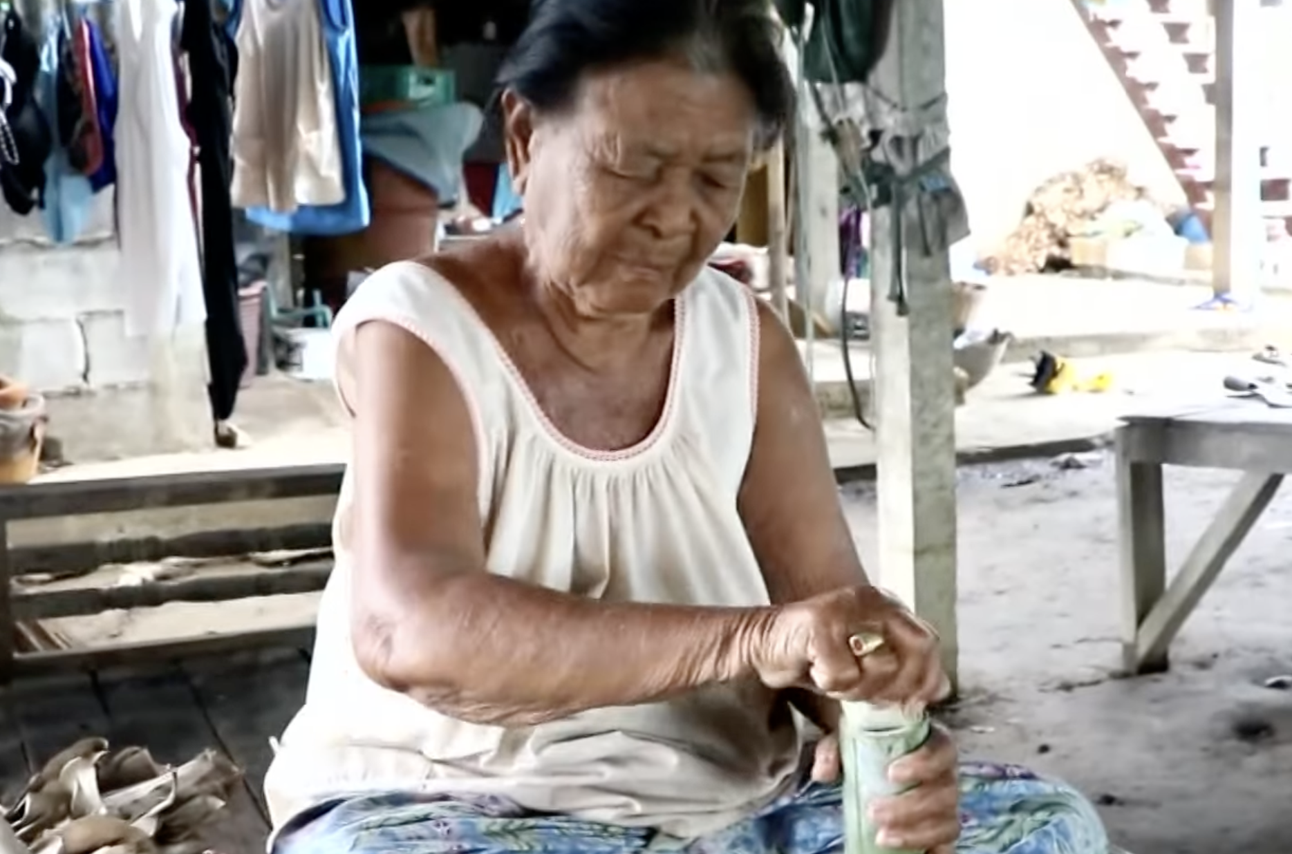 ตำนาน ข้าวหลามสามวัย สูตรเด็ด 50 ปี ตำนาน ข้าวหลามสามวัย สูตรเด็ด 50 ปี