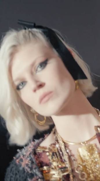 ปังต่อเนื่องระดับโลก!! ‘แจน ใบบุญ’ เดินสับสวยเฉี่ยวบนแคทวอล์ก CHANEL อีกครั้ง (มีคลิป)