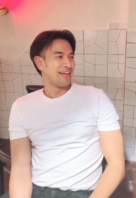เกรท เขินหนัก!!  หลัง บอย - อาเล็ก รุมแซวถามรู้ไหมว่าเก้าโสด...