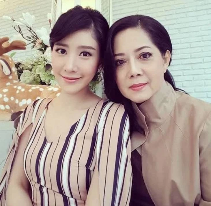 “แม่ภนิดา” ตั้งคำถาม “อัจฉริยะ” คิดได้ยังไงฟ้องก่อนหาหลักฐาน (มีคลิป)