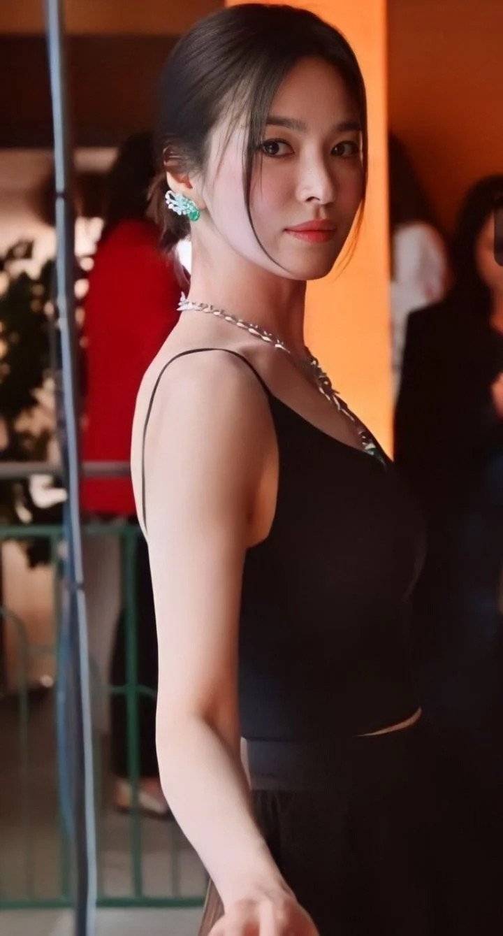 ซงฮเยคโย ยังคงสวยไม่สร่างในงานอีเวนต์เครื่องประดับแบรนด์ Chaumet ที่ปารีส