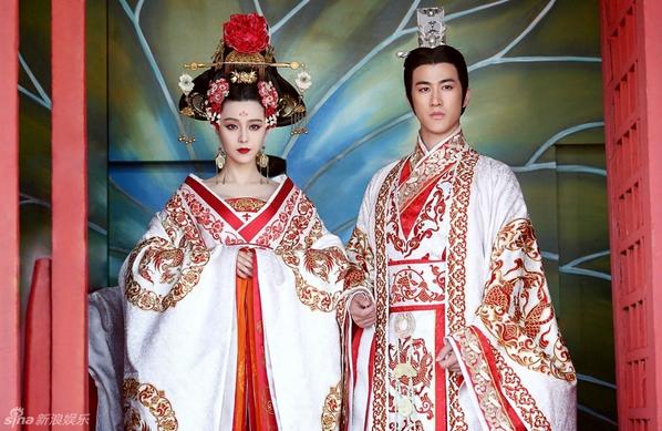 แต่งงานแล้ว!! 'หลี่จื้อถิง' หรือ 'อารีฟ ราห์มาน' แห่งซีรีส์ ‘บูเช็คเทียน’ แต่งงานแล้ว!! 'หลี่จื้อถิง' หรือ 'อารีฟ ราห์มาน' แห่งซีรีส์ ‘บูเช็คเทียน’