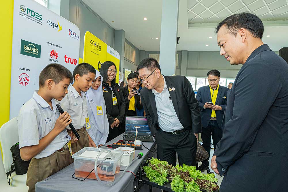 รมว.ดีอี เตรียมถกแนวทางการจัดตั้งกองทุนหนุน “ดิจิทัลสตาร์ทอัพไทย” รมว.ดีอี เตรียมถกแนวทางการจัดตั้งกองทุนหนุน “ดิจิทัลสตาร์ทอัพไทย”