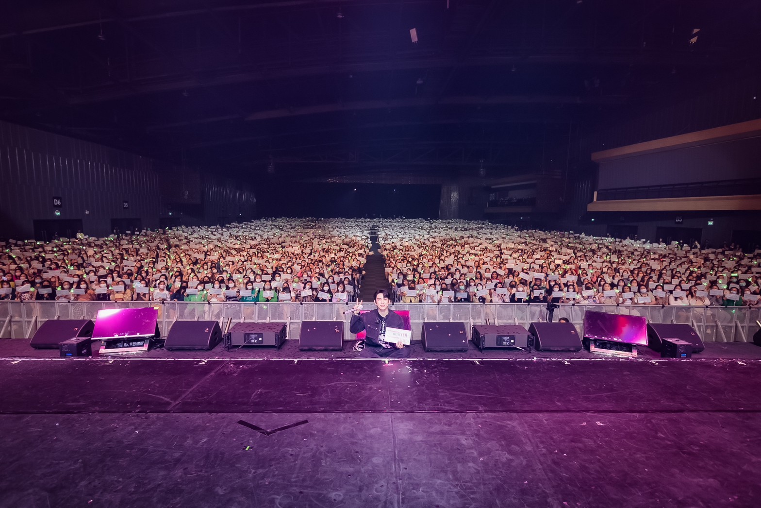 ประมวลความฟิน!! ‘จินยอง GOT7’ จัดแฟนคอนเสิร์ตเดี่ยวในไทย 2 รอบตั๋วเกลี้ยง ประมวลความฟิน!! ‘จินยอง GOT7’ จัดแฟนคอนเสิร์ตเดี่ยวในไทย 2 รอบตั๋วเกลี้ยง