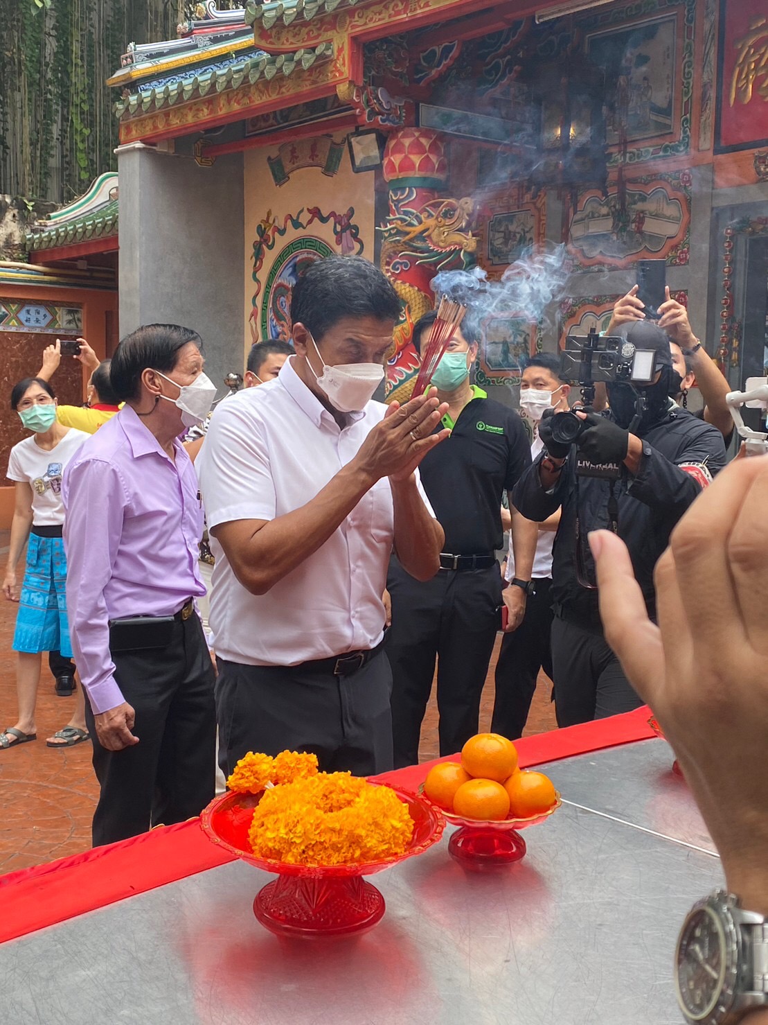 ธูปลดฝุ่น PM2.5 ลดมลพิษวันตรุษจีน ไอเดียรักษ์โลกจากม.ศิลปากร ธูปลดฝุ่น PM2.5 ลดมลพิษวันตรุษจีน ไอเดียรักษ์โลกจากม.ศิลปากร