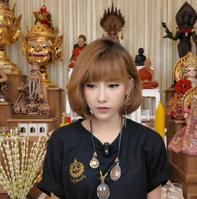 อดีตดาราช่อง 7 แพร ชนันท์ภัสส์ เปิดตัวในบทบาทร่างทรงผ่านติ๊กต็อก อดีตดาราช่อง 7 แพร ชนันท์ภัสส์ เปิดตัวในบทบาทร่างทรงผ่านติ๊กต็อก