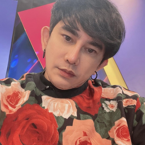 เซ็ง!! พชร์ อานนท์ โพสต์รัวๆ จะได้ปิดกล้องไหม หลังนักแสดงแห่ทำศัลยกรรม!!