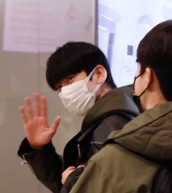 คิดถึงไม่ไหว!! แฟนๆ ติดแฮชแท็กรอต้อนรับ ‘จินยอง GOT7’ ลัดฟ้าจัดแฟนมีตในไทย คิดถึงไม่ไหว!! แฟนๆ ติดแฮชแท็กรอต้อนรับ ‘จินยอง GOT7’ ลัดฟ้าจัดแฟนมีตในไทย