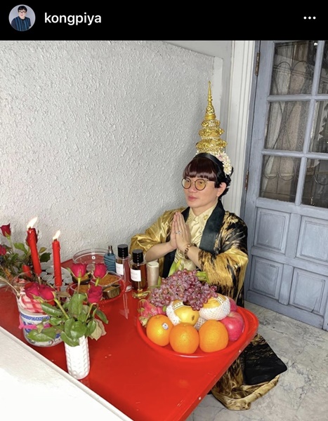 เหล่าคนดัง ไหว้พระจันทร์ เสริมสิริมงคล เหล่าคนดัง ไหว้พระจันทร์ เสริมสิริมงคล