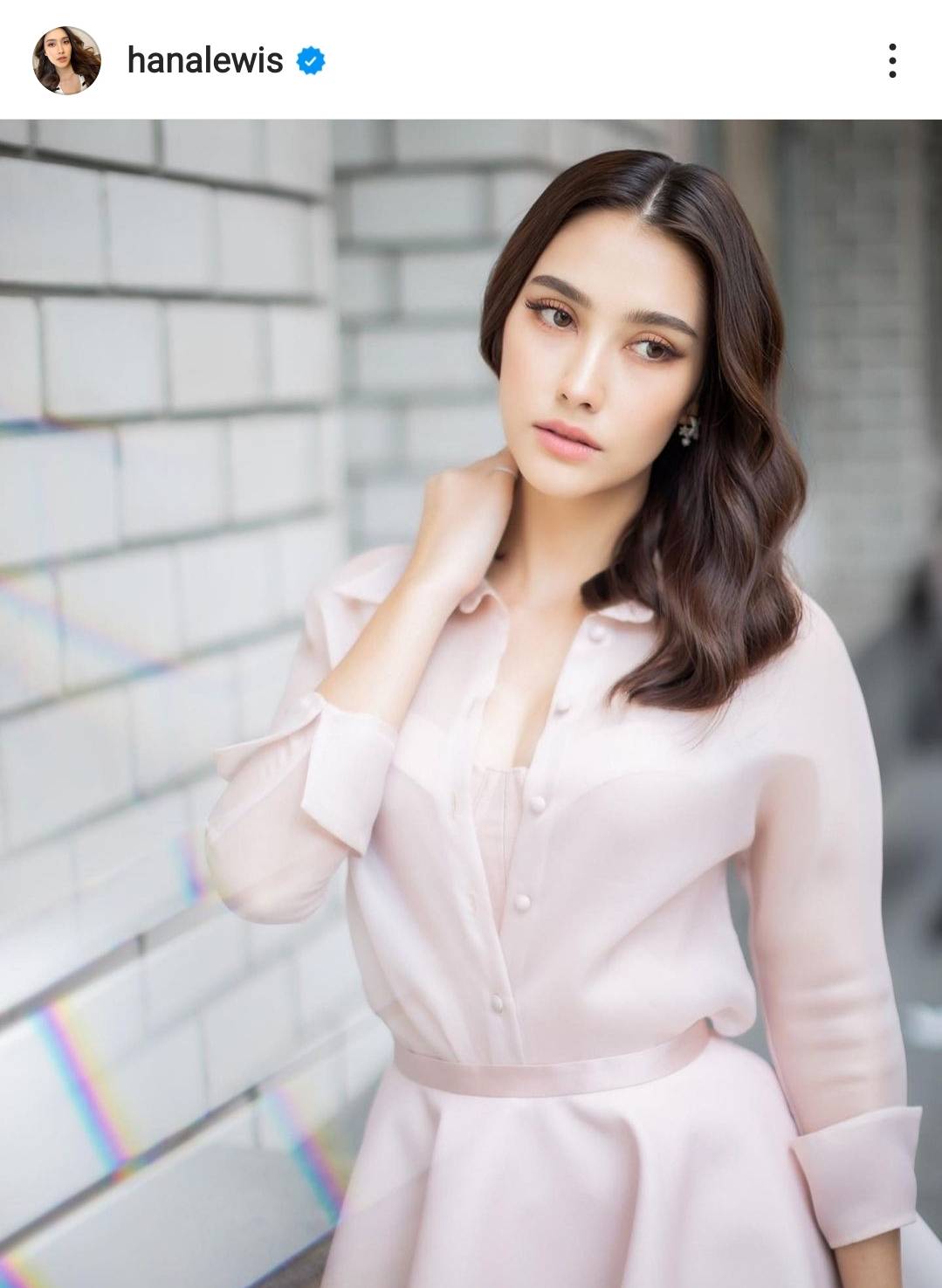 ฮาน่า ลีวิส ขอบคุณทุกกำลังใจ อัปเดตกระจกตาถลอกใกล้หายแล้ว ฮาน่า ลีวิส ขอบคุณทุกกำลังใจ อัปเดตกระจกตาถลอกใกล้หายแล้ว