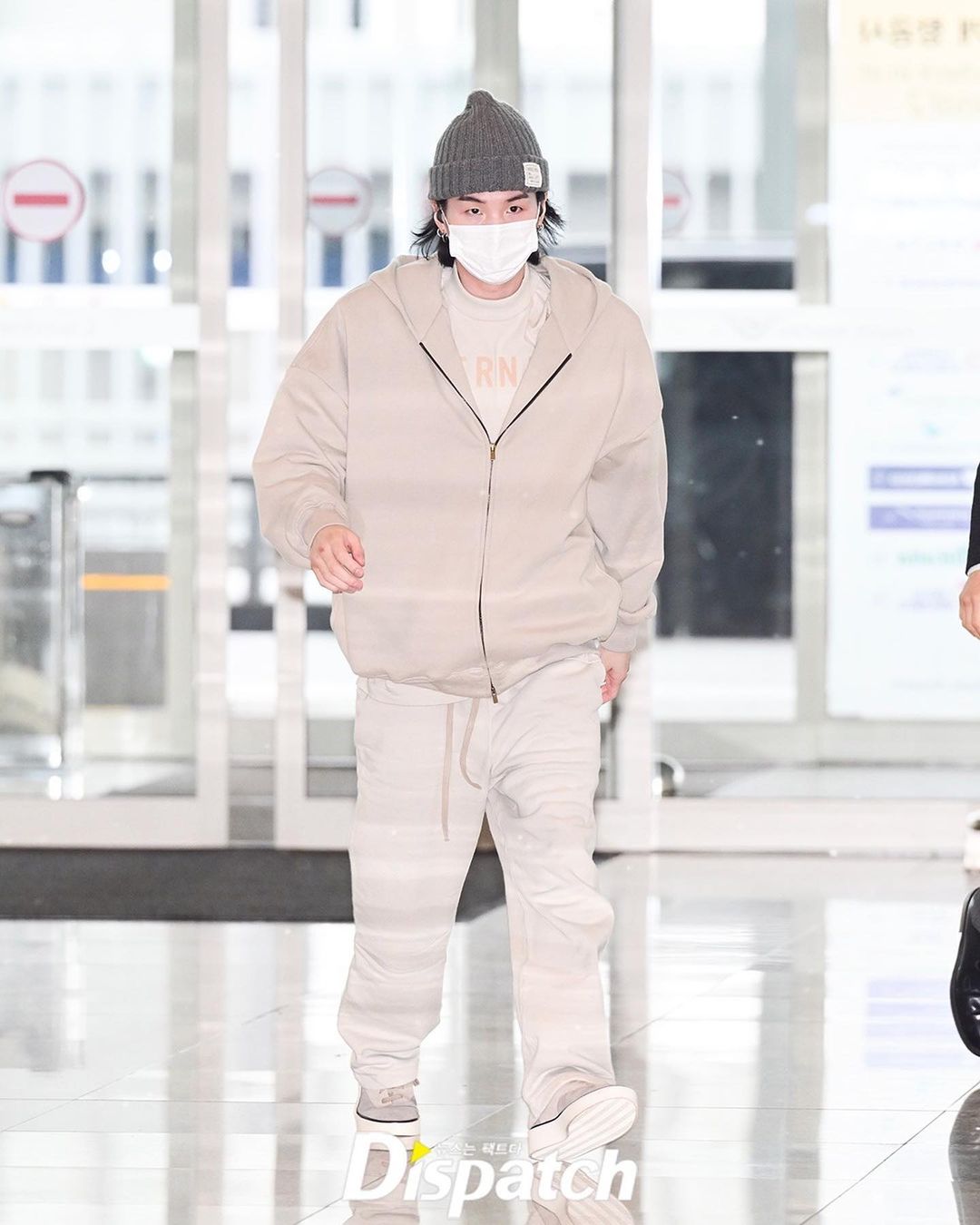 #ประเทศไทยมีมินยุนกิแล้ว!! 'ชูก้า BTS' ลัดฟ้าทำกิจกรรมในไทย แฟนคลับต้อนรับเนืองแน่น #ประเทศไทยมีมินยุนกิแล้ว!! 'ชูก้า BTS' ลัดฟ้าทำกิจกรรมในไทย แฟนคลับต้อนรับเนืองแน่น