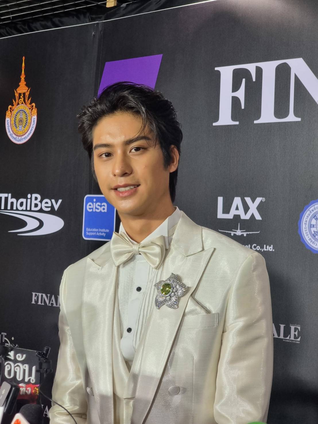 “ออกัส วชิรวิชญ์” แฮปปี้ รวมตัวแฟนคลับในวันเกิดอายุครบ 27 ปี “ออกัส วชิรวิชญ์” แฮปปี้ รวมตัวแฟนคลับในวันเกิดอายุครบ 27 ปี