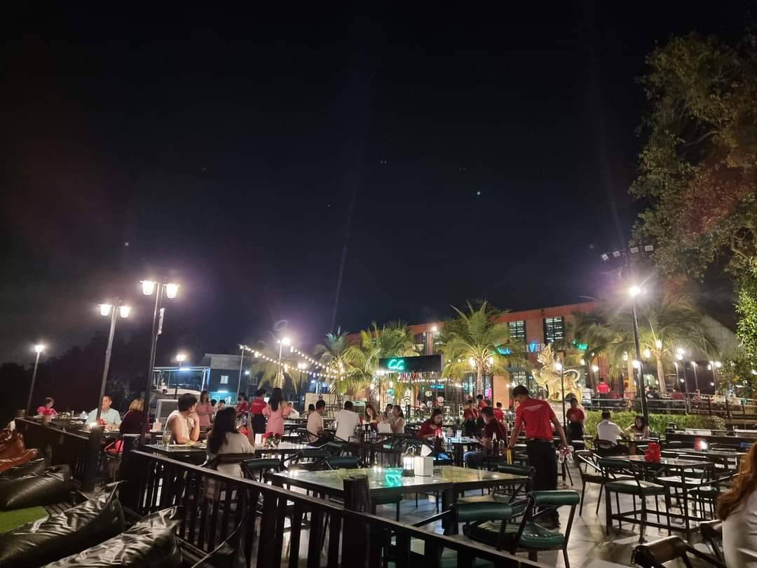 วิศารท์ พจน์ประสาท คนกีฬาสู่ธุรกิจร้านอาหารริมน้ำ โคโค่ริเวอร์แควร์ วิศารท์ พจน์ประสาท คนกีฬาสู่ธุรกิจร้านอาหารริมน้ำ โคโค่ริเวอร์แควร์