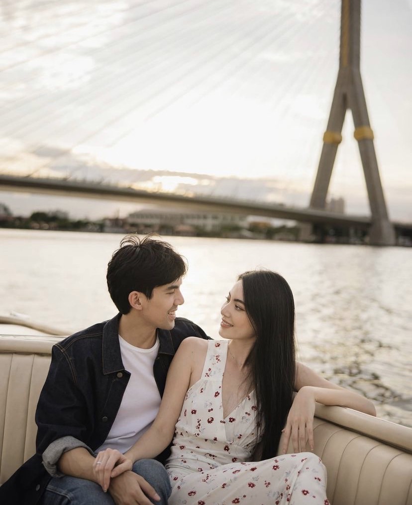 หวานฉ่ำ ใหม่-เต๋อ ควงล่องเรือฉลองความรักครบ 4 ปี 