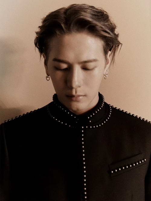 สุดปัง! แจ็คสัน หวัง ร่วมโชว์แบรนด์หรู Louis Vuitton ที่กรุงปารีส สุดปัง! แจ็คสัน หวัง ร่วมโชว์แบรนด์หรู Louis Vuitton ที่กรุงปารีส