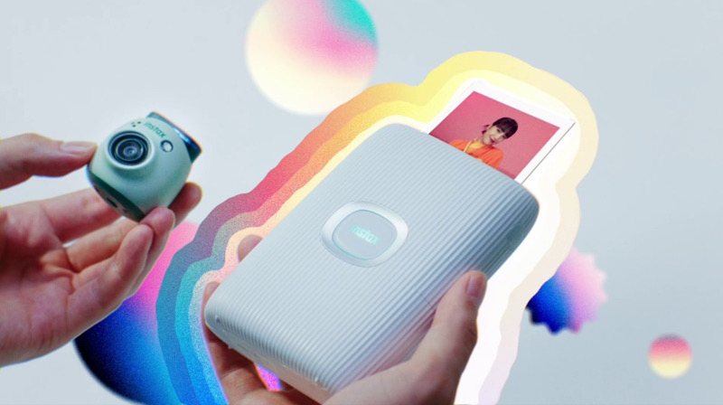 Fujifilm เปิดตัว “Instax Pal” กล้องดิจิทัลจิ๋วพกพา เล็กกว่าฝ่ามือ Fujifilm เปิดตัว “Instax Pal” กล้องดิจิทัลจิ๋วพกพา เล็กกว่าฝ่ามือ