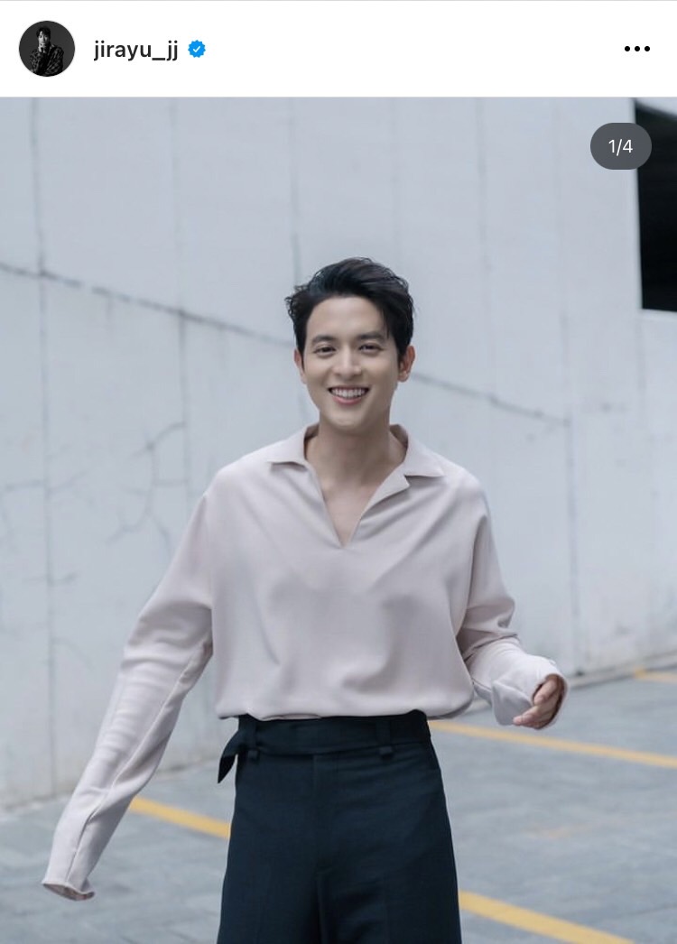 เจมส์ จิรายุ ควงแฟนสาวออกงาน พร้อมโพสต์ภาพคู่โชว์หวานออกสื่อ