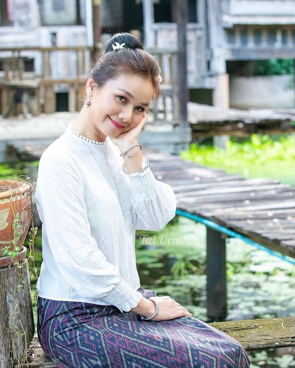 ต่าย ปลื้ม ขึ้นบิลบอร์ดยักษ์ ใจกลางไทม์สแควร์ ถือเป็นของขวัญปีใหม่ที่ดีที่สุด (มีคลิป) ต่าย ปลื้ม ขึ้นบิลบอร์ดยักษ์ ใจกลางไทม์สแควร์ ถือเป็นของขวัญปีใหม่ที่ดีที่สุด (มีคลิป)