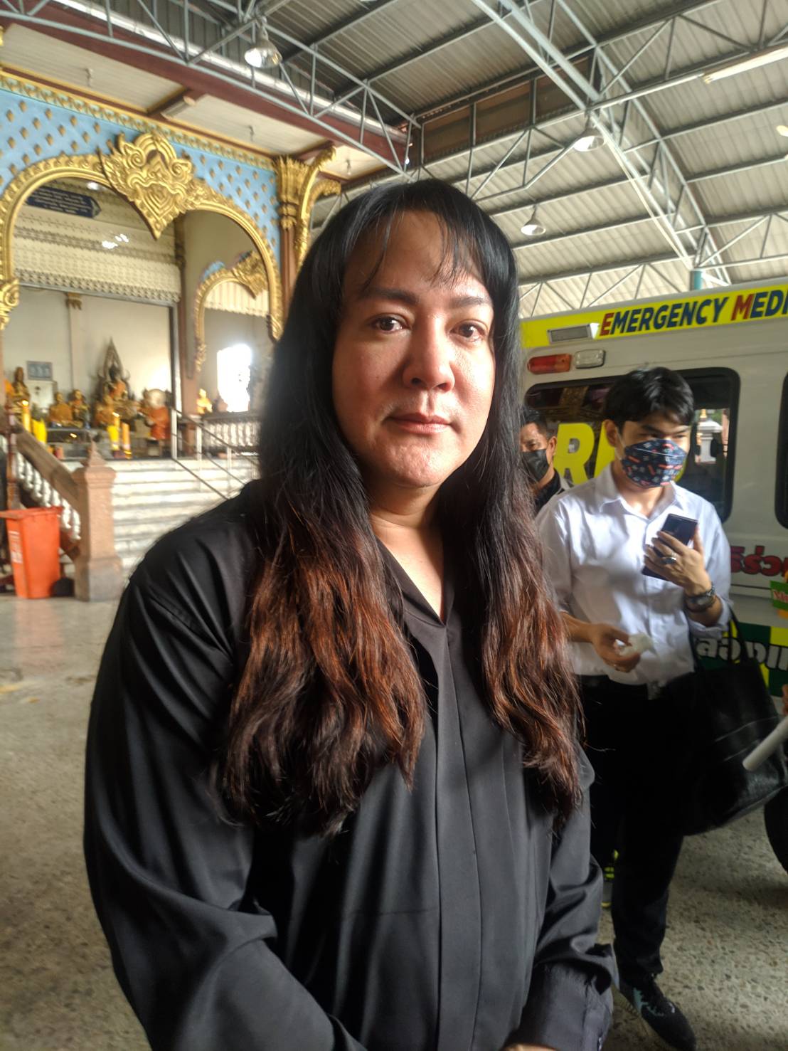 บรรยากาศพิธีรดน้ำศพ ซันนี่ ยูโฟร์ อดีตบอยแบนด์ยุค90 คืนแรก บรรยากาศพิธีรดน้ำศพ ซันนี่ ยูโฟร์ อดีตบอยแบนด์ยุค90 คืนแรก