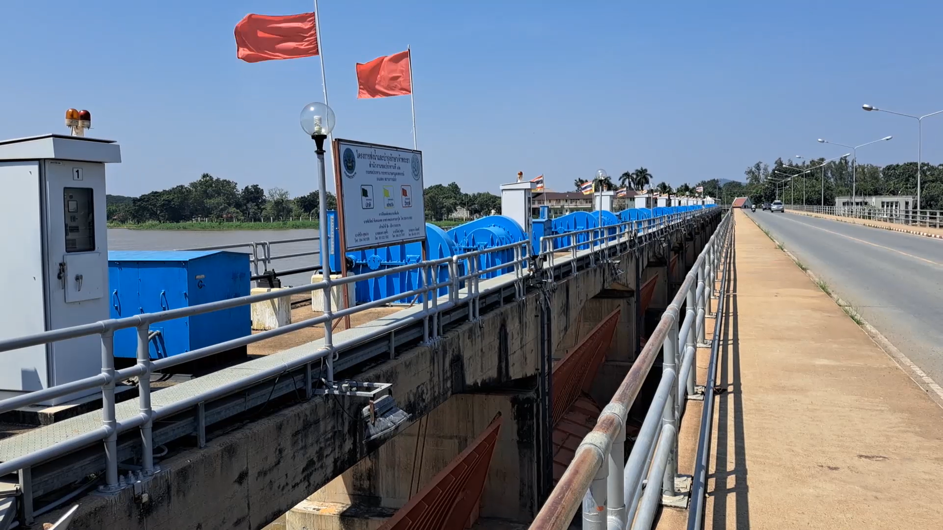 สรุปสถานการณ์ เขื่อนเจ้าพระยา 20 ต.ค. ระบายน้ำลดลง-แต่เหนือเขื่อนยังอ่วม