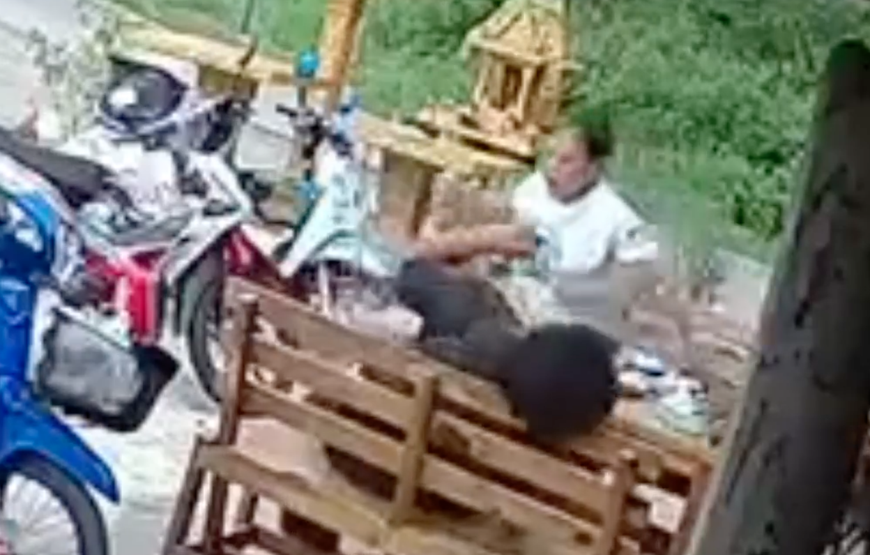 อุทาหรณ์! หนุ่มสำลักวาซาบิชักหน้ามืดโพสต์คลิปเตือนค่อยๆรับประทาน อุทาหรณ์! หนุ่มสำลักวาซาบิชักหน้ามืดโพสต์คลิปเตือนค่อยๆรับประทาน