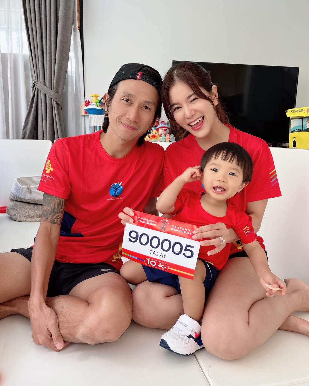 ก้าวคนละก้าว ภาคตะวันออกเริ่มแล้ว ตูน เตรียมมอบเงินให้ 5 รพ. ที่เข้าร่วมโครงการ