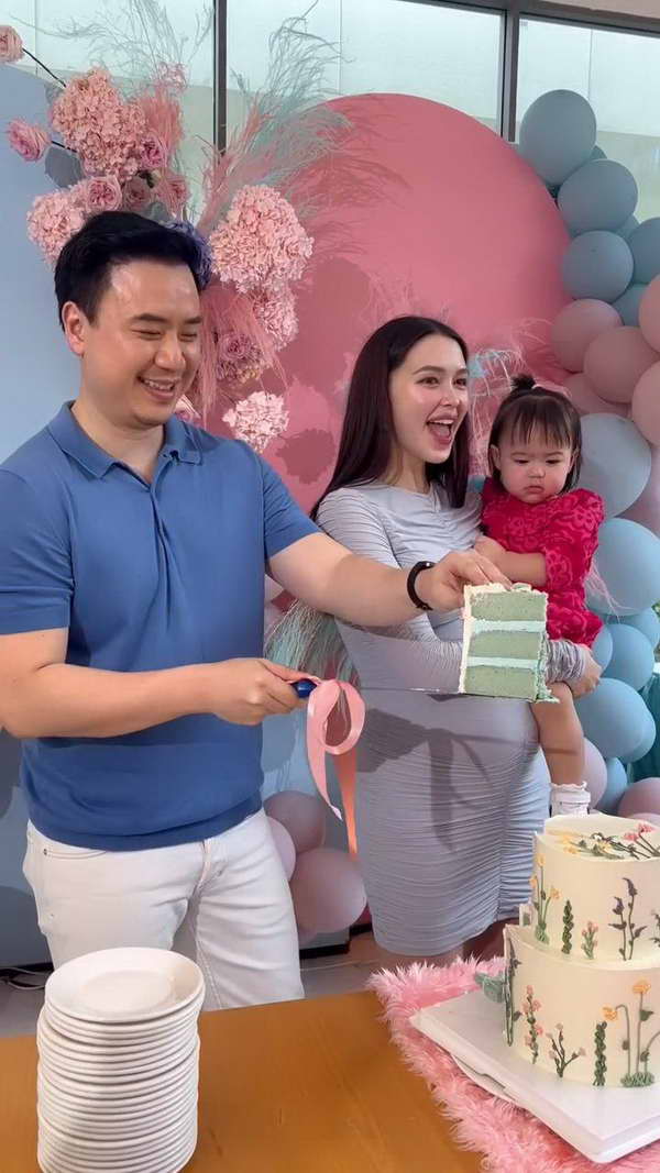 แพทริเซีย-โน้ต วิเศษ เฉลยเพศลูกคนที่สองแล้ว งานนี้ถูกใจคุณพ่อสุดๆ แพทริเซีย-โน้ต วิเศษ เฉลยเพศลูกคนที่สองแล้ว งานนี้ถูกใจคุณพ่อสุดๆ