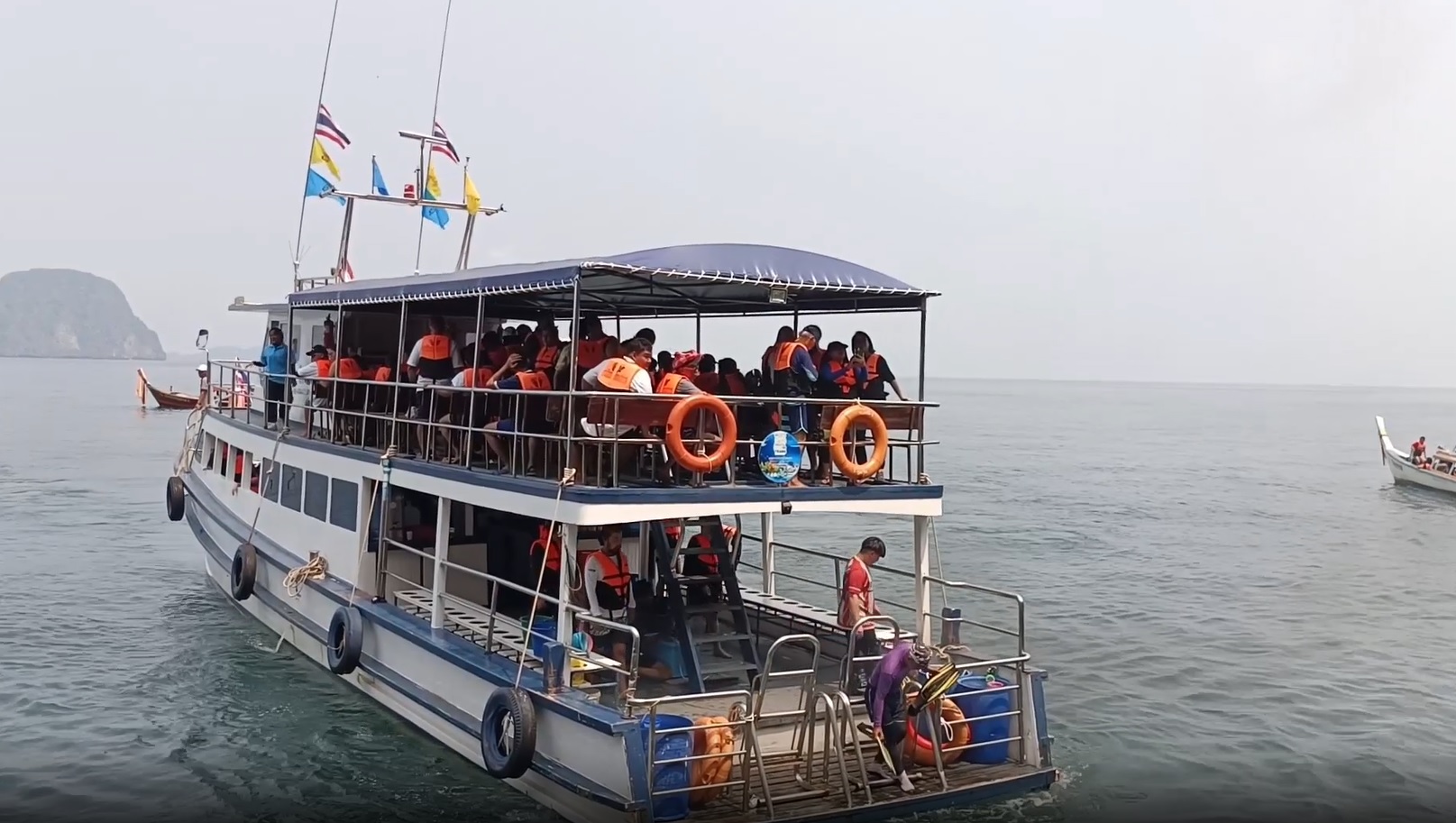 นักท่องเที่ยวแห่ชมความงาม เกาะกระดาน อันดับ 1 ชายหาดที่ดีที่สุดในโลก 