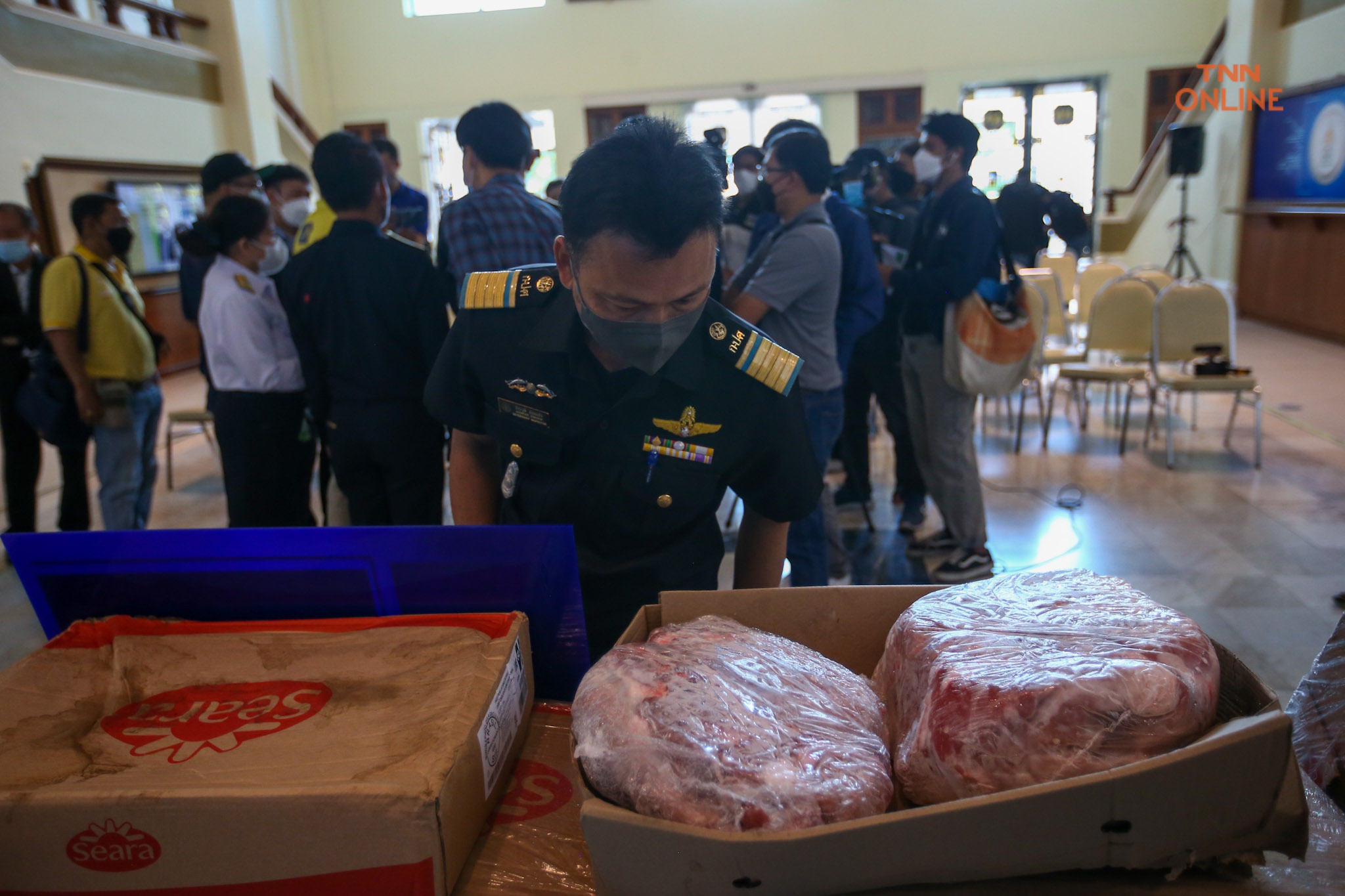 กรมศุลกากรแถลงจับเนื้อหมูลักลอบนำเข้ากว่า 35,000 กก. หวั่นโรคระบาด กรมศุลกากรแถลงจับเนื้อหมูลักลอบนำเข้ากว่า 35,000 กก. หวั่นโรคระบาด