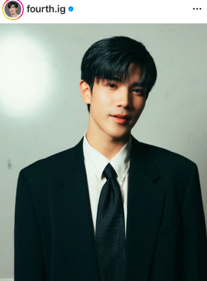 5 หนุ่มวาย ความสามารถล้น จับไมค์ร้องเพลง 5 หนุ่มวาย ความสามารถล้น จับไมค์ร้องเพลง