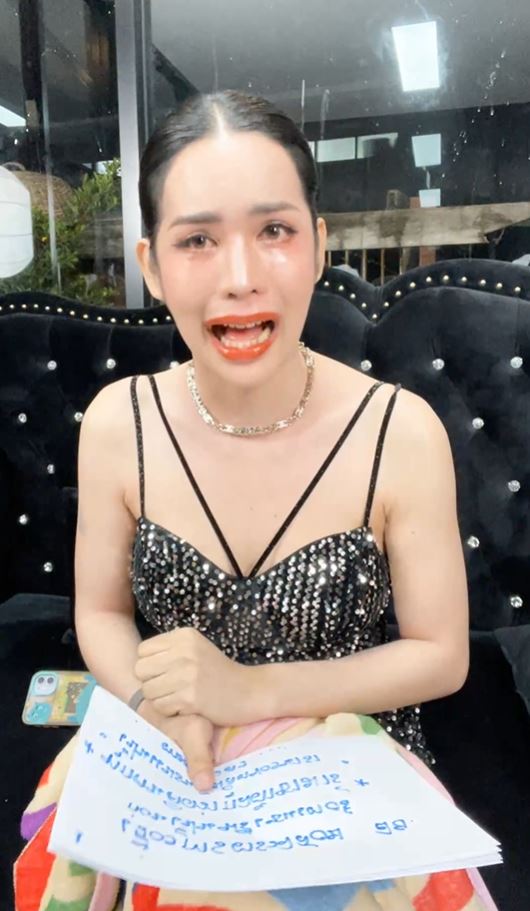 นารา เครปกะเทย ชีวิตพัง ร้องไห้ยกมือไหว้ขอโทษ หลังโดนคดี