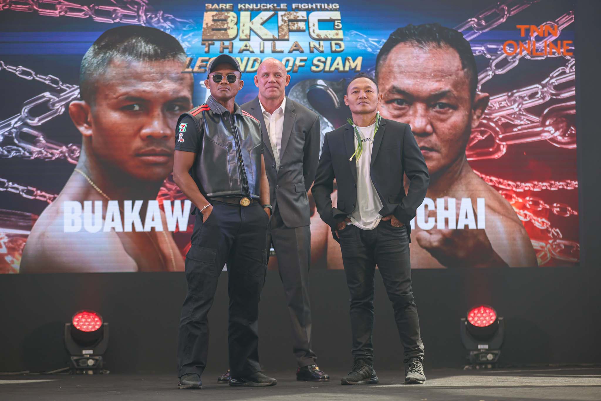 “บัวขาว” ดวล “แสนชัย” ชกจริง เจ็บจริง ดวลเดือดด้วยมือเปล่าในศึก BKFC Thailand ครั้งที่ 5 - LEGENDS OF SIAM “บัวขาว” ดวล “แสนชัย” ชกจริง เจ็บจริง ดวลเดือดด้วยมือเปล่าในศึก BKFC Thailand ครั้งที่ 5 - LEGENDS OF SIAM