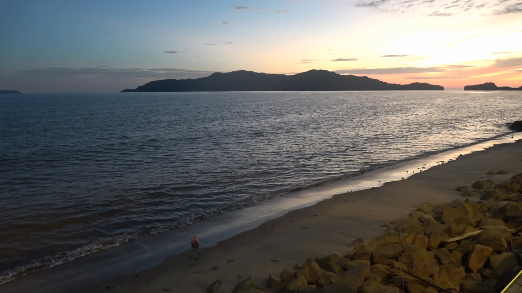 ที่เที่ยวสตูลแห่งใหม่ ‘จุดชมวิวชายหาด 18 ล้านปากบารา’ ห้ามพลาดเช็กอิน ที่เที่ยวสตูลแห่งใหม่ ‘จุดชมวิวชายหาด 18 ล้านปากบารา’ ห้ามพลาดเช็กอิน