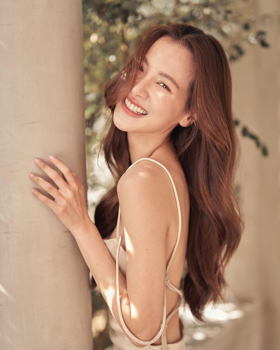 “ใบเฟิร์น พิมพ์ชนก” หวานต่อเนื่องหลังสถานะชัดเจน (มีคลิป)