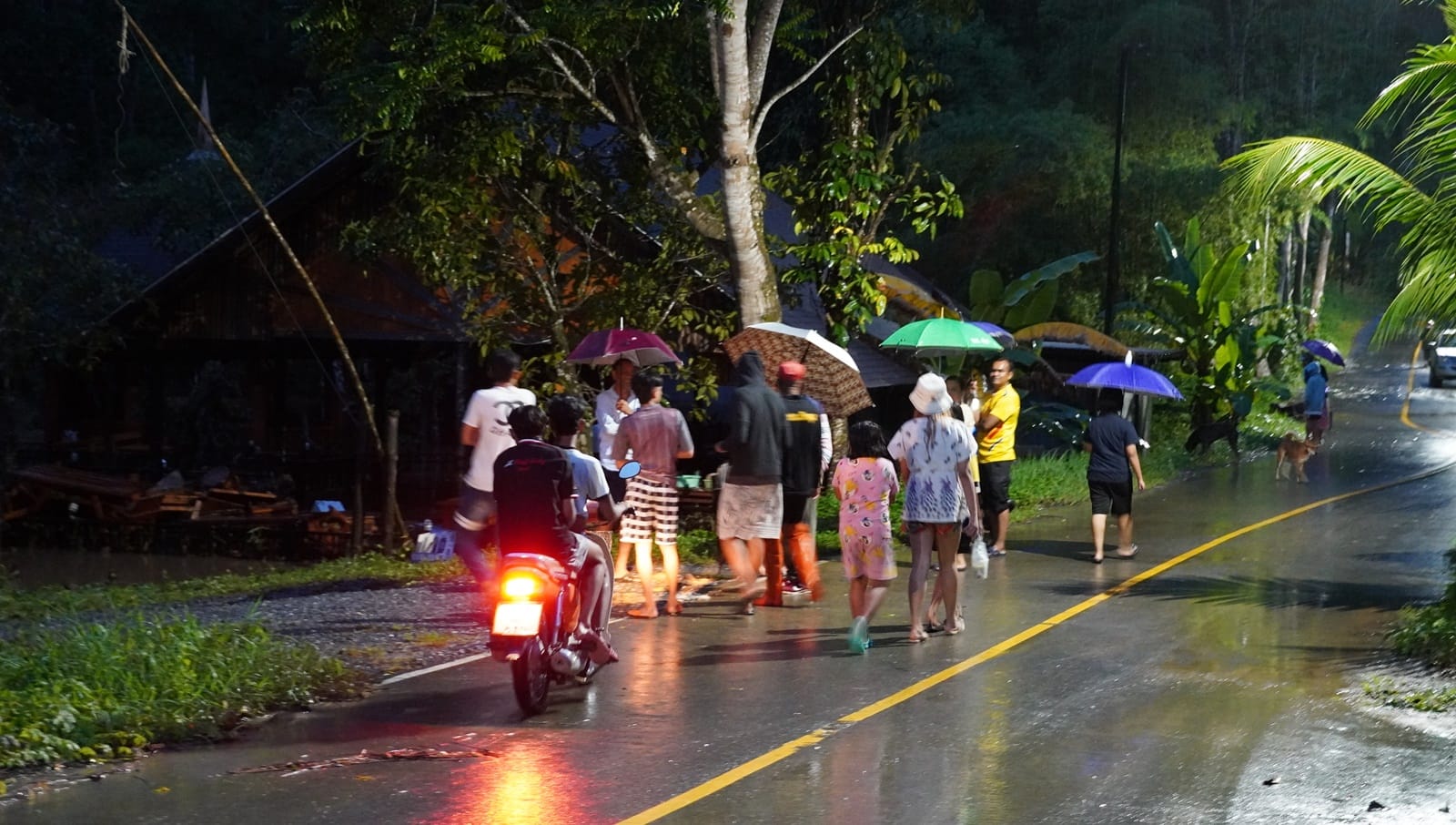 เอกชัย ศรีวิชัย อ่วม! เจอน้ำป่าซัดรีสอร์ตพร้อมบ้านที่พัทลุงเป็นครั้งที่ 2 