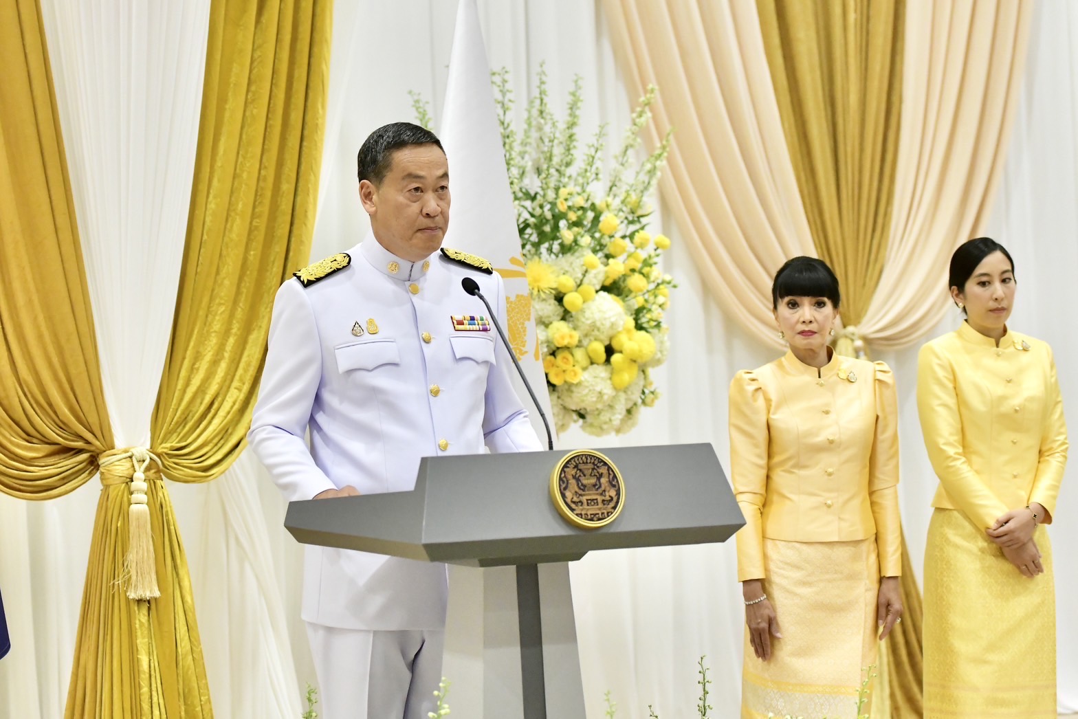 โปรดเกล้าฯ แต่งตั้ง เศรษฐา ทวีสิน ดำรงตำแหน่งนายกรัฐมนตรี คนที่ 30 