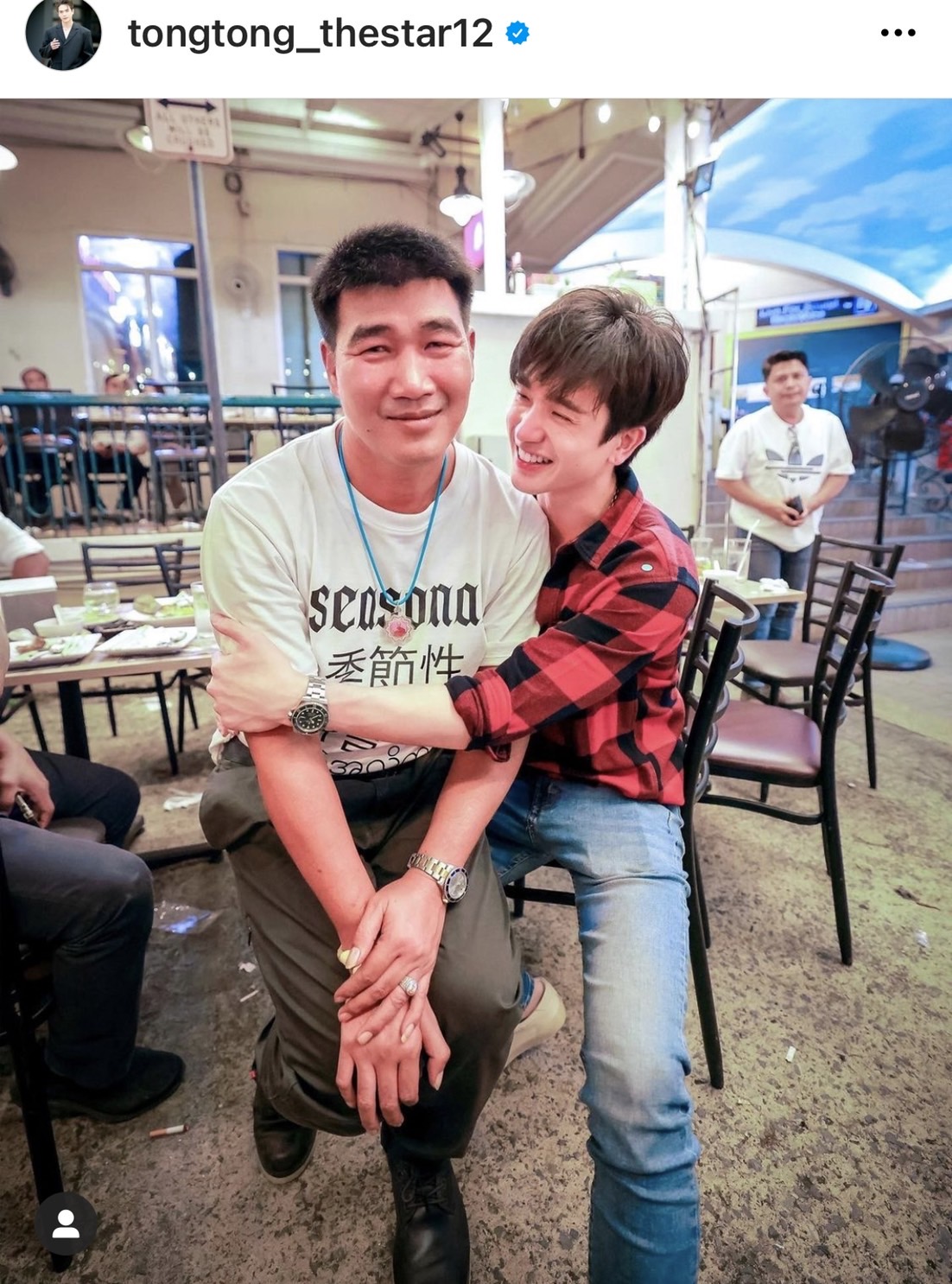 พ่อเคลียร์เอง!! สมรักษ์ ตอบชัด เบส-ตงตง อยู่บ้านเดียวกัน?? เรียกสินสอด 90 ล้านจริงไหม
