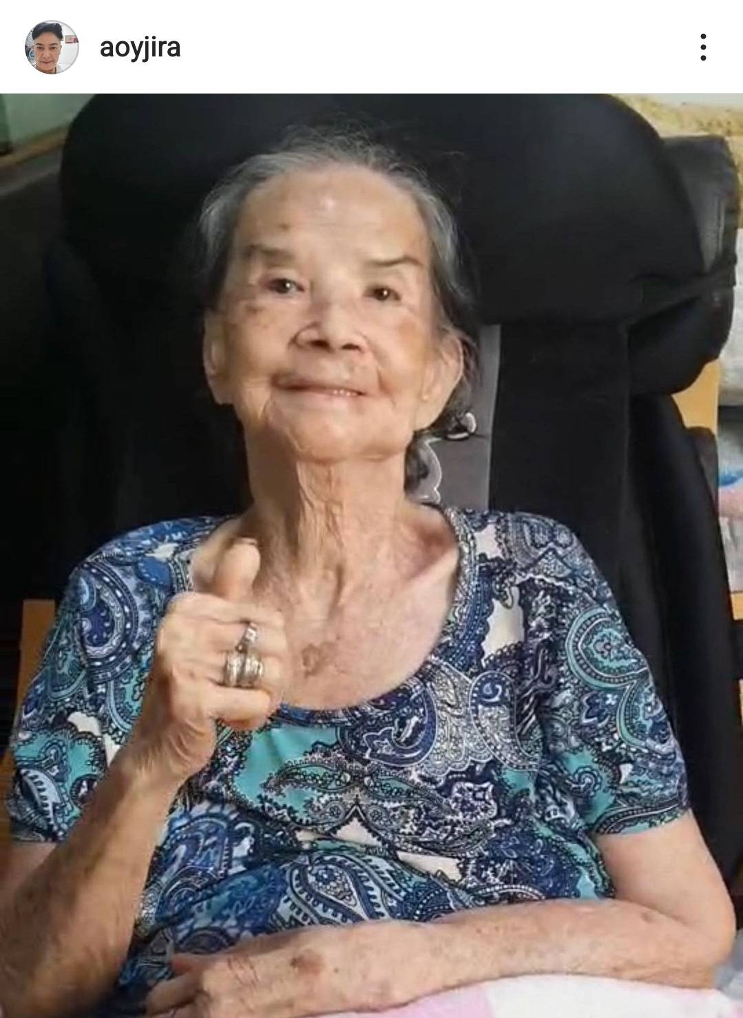คุณยายมารศรี แอดมิทโรงพยาบาลอีกครั้ง แอบบ่นเหงา คุณยายมารศรี แอดมิทโรงพยาบาลอีกครั้ง แอบบ่นเหงา