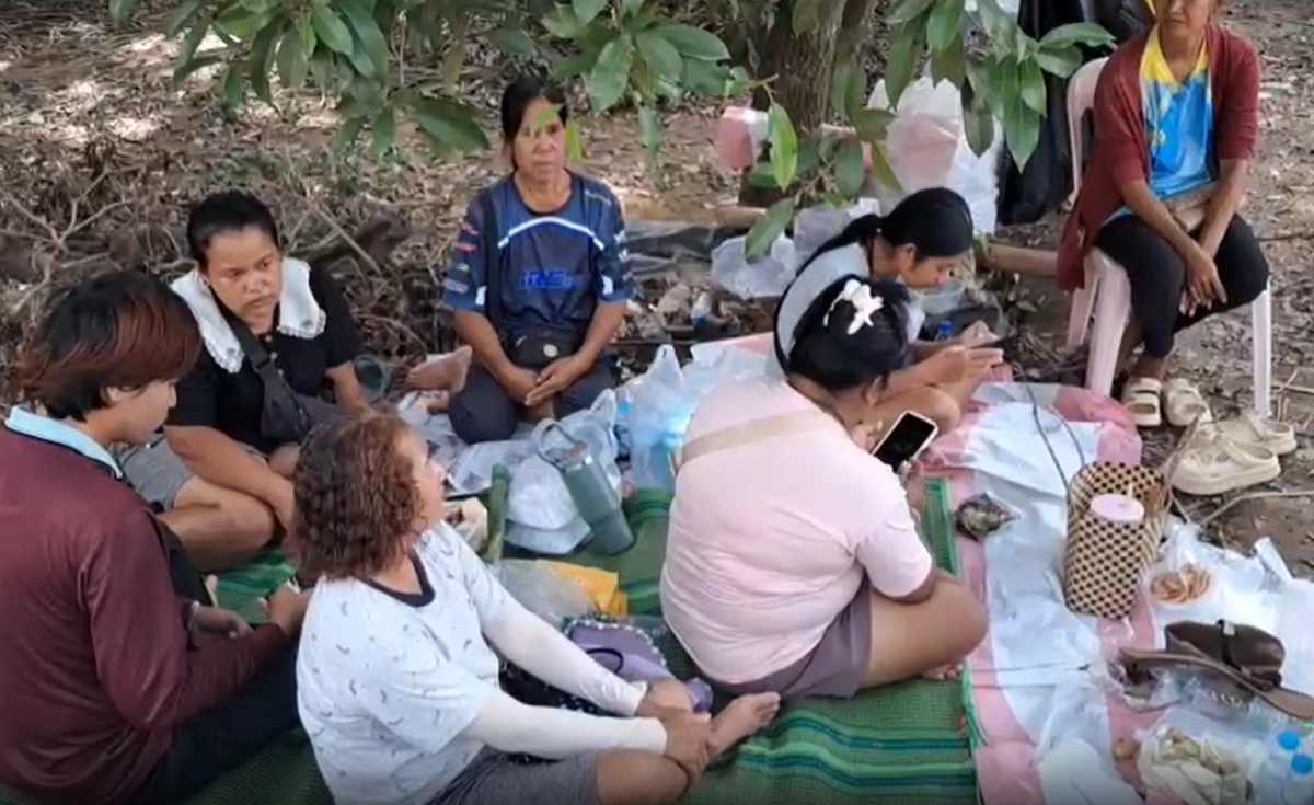 พบแล้ว ด.ญ.สูญหายจากตลิ่งน้ำยมทรุดตัว พบแล้ว ด.ญ.สูญหายจากตลิ่งน้ำยมทรุดตัว