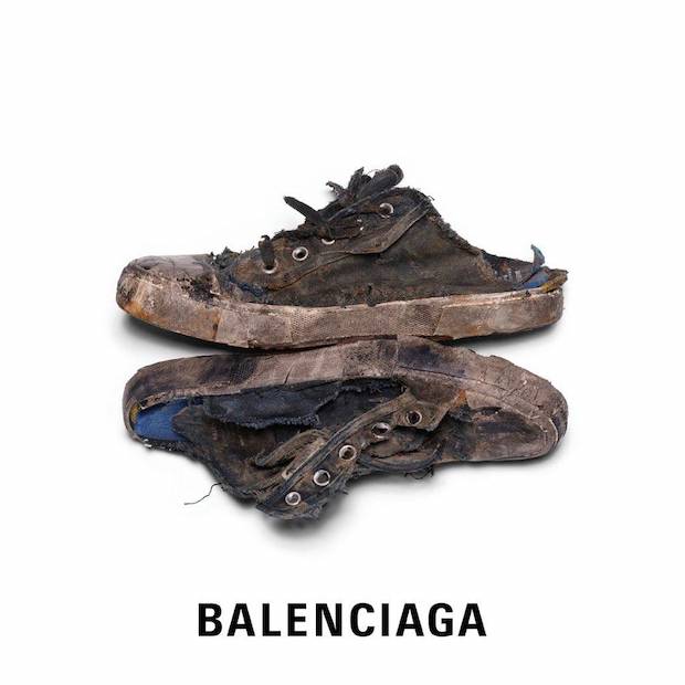 เอาจริงดิ?!! สุดฮือฮา Balenciaga เปิดตัวสนีกเกอร์ลุคสุดเยินรุ่นลิมิเต็ด