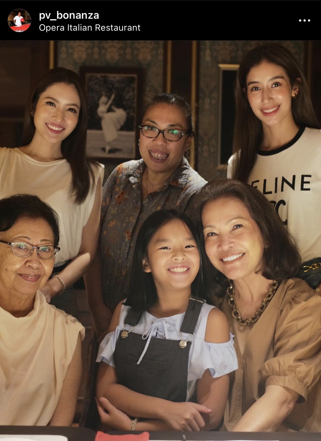 ปู่ไพวงษ์ โพสต์ภาพ แอฟ-น้องปีใหม่ ร่วมทานข้าวพร้อมหน้าพร้อมตา ปู่ไพวงษ์ โพสต์ภาพ แอฟ-น้องปีใหม่ ร่วมทานข้าวพร้อมหน้าพร้อมตา