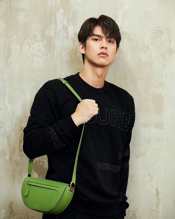 ไบร์ท ชวนแฟนคลับร่วมบริจาคซื้ออุปกรณ์ให้กับทีมอาสาสมัครดับเพลิง (มีคลิป) 