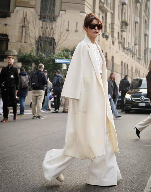 หลบให้แม่เดิน!! ส่องลุค ‘แอน ทองประสม’ ชมแฟชั่นโชว์ Max Mara ที่มิลาน หลบให้แม่เดิน!! ส่องลุค ‘แอน ทองประสม’ ชมแฟชั่นโชว์ Max Mara ที่มิลาน
